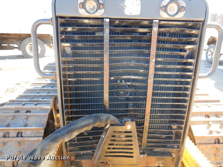 image for item DN1245 2000 John Deere 450H  dozer