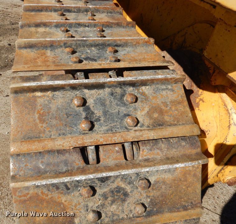 image for item DN1245 2000 John Deere 450H  dozer