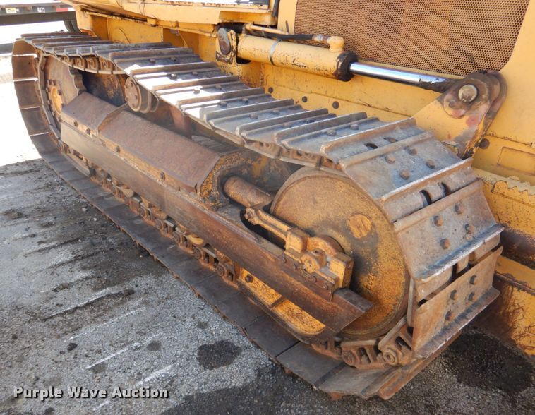 image for item DN1245 2000 John Deere 450H  dozer