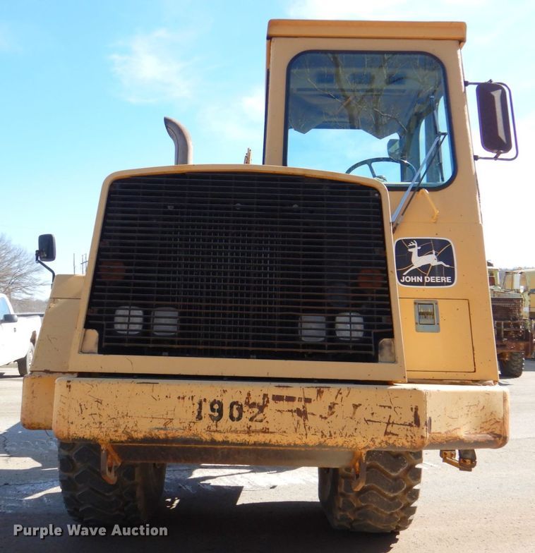 image for item DN1247 1996 John Deere 762B II  elevating scraper