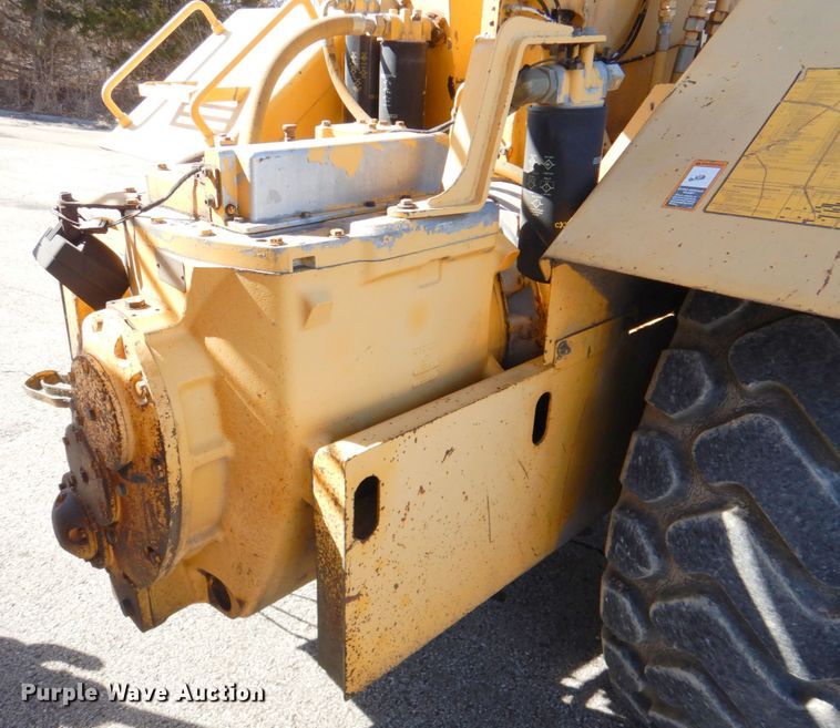 image for item DN1247 1996 John Deere 762B II  elevating scraper