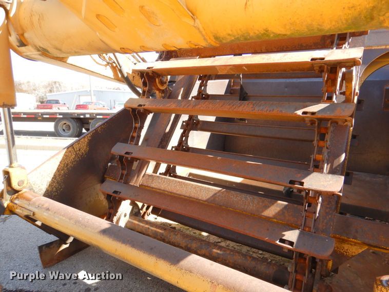 image for item DN1247 1996 John Deere 762B II  elevating scraper