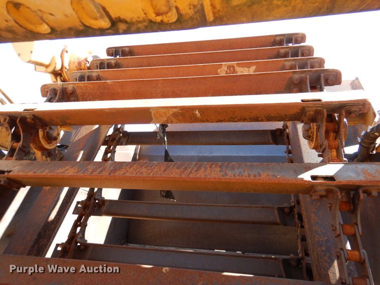 image for item DN1247 1996 John Deere 762B II  elevating scraper