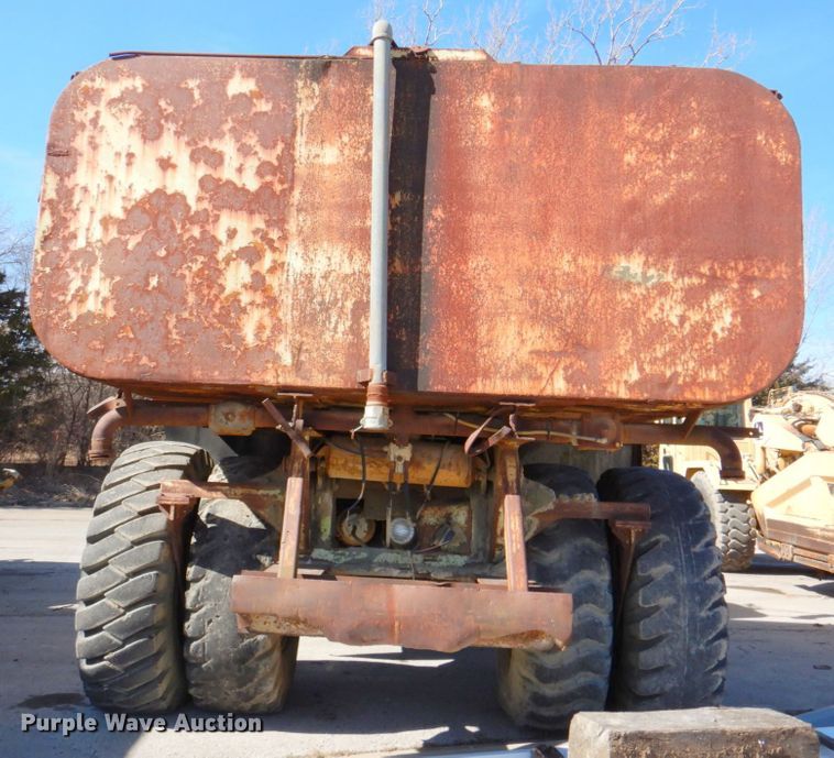 image for item DN1248 Euclid  water wagon