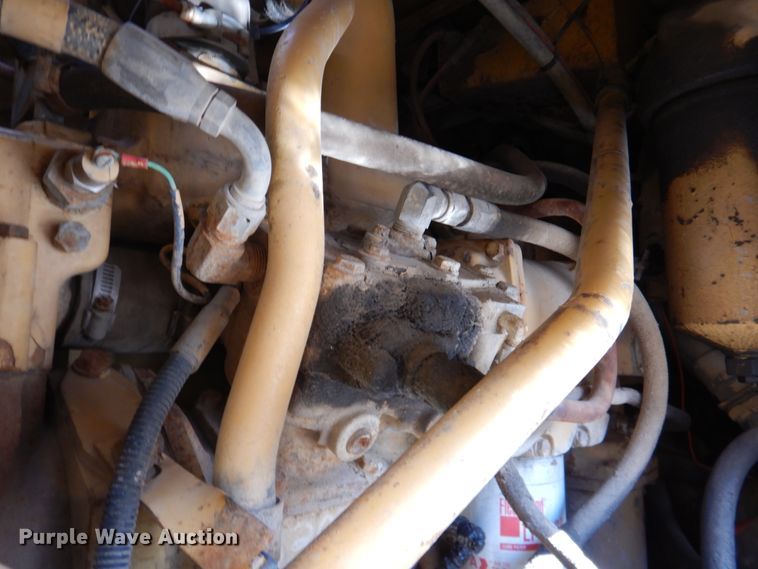 image for item DN1249 1988 Caterpillar D250B  water wagon