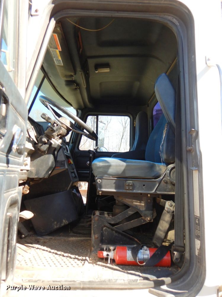 image for item DN1269 1998 Mack CH613  dump truck