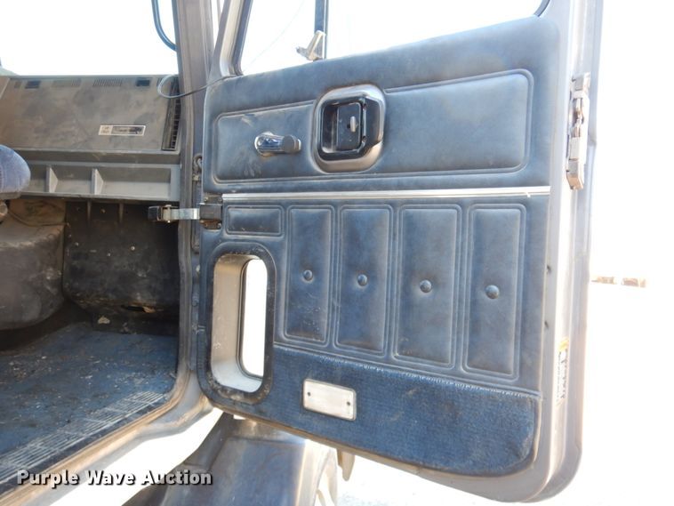 image for item DN1269 1998 Mack CH613  dump truck