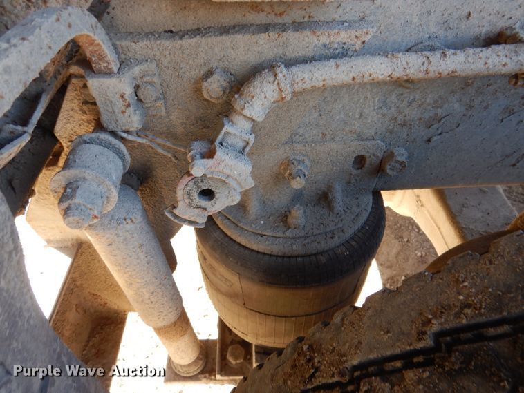 image for item DN1269 1998 Mack CH613  dump truck