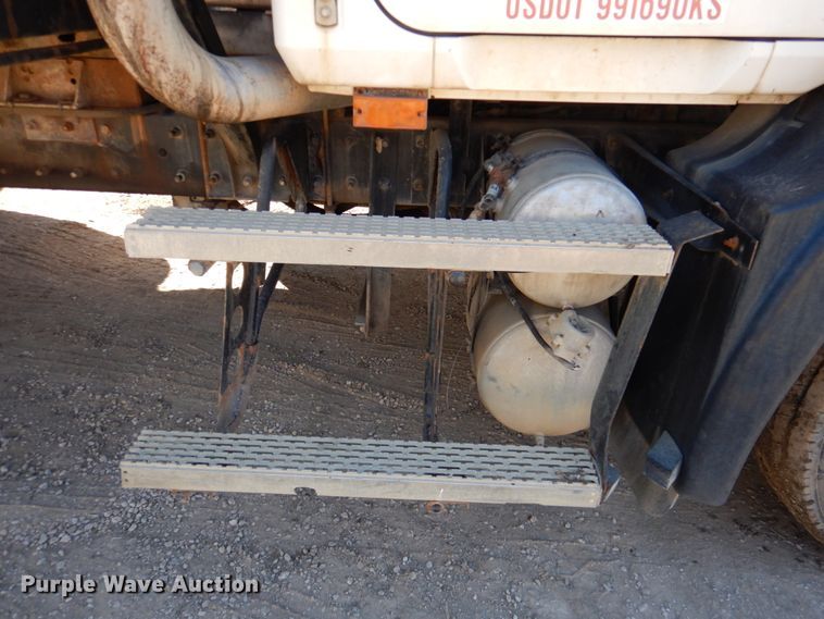 image for item DN1269 1998 Mack CH613  dump truck