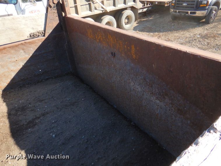 image for item DN1269 1998 Mack CH613  dump truck