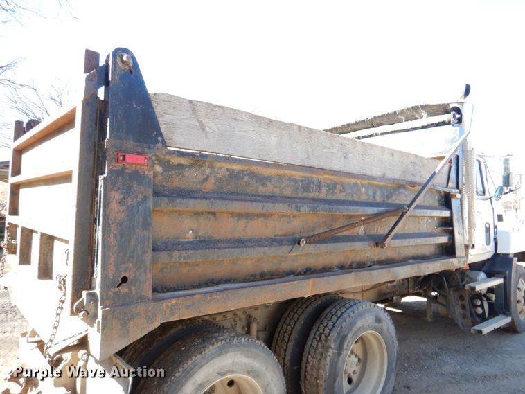 image for item DN1269 1998 Mack CH613  dump truck