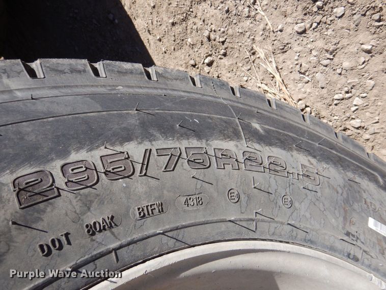 image for item DN1269 1998 Mack CH613  dump truck