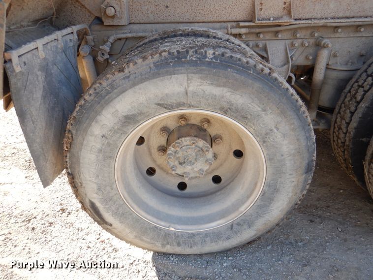 image for item DN1269 1998 Mack CH613  dump truck