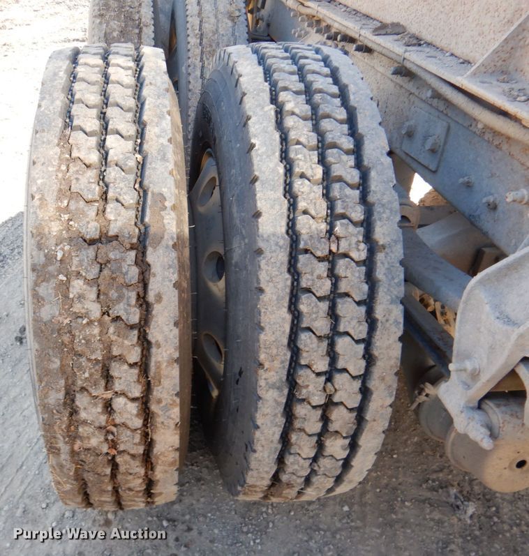image for item DN1269 1998 Mack CH613  dump truck