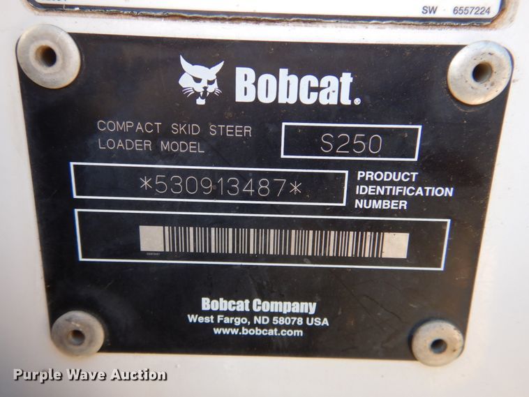 image for item DN1270 2006 Bobcat S250  skid steer loader