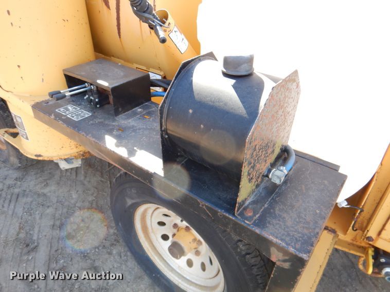 image for item DN1271 2005 Vermeer 550  vacuum excavator