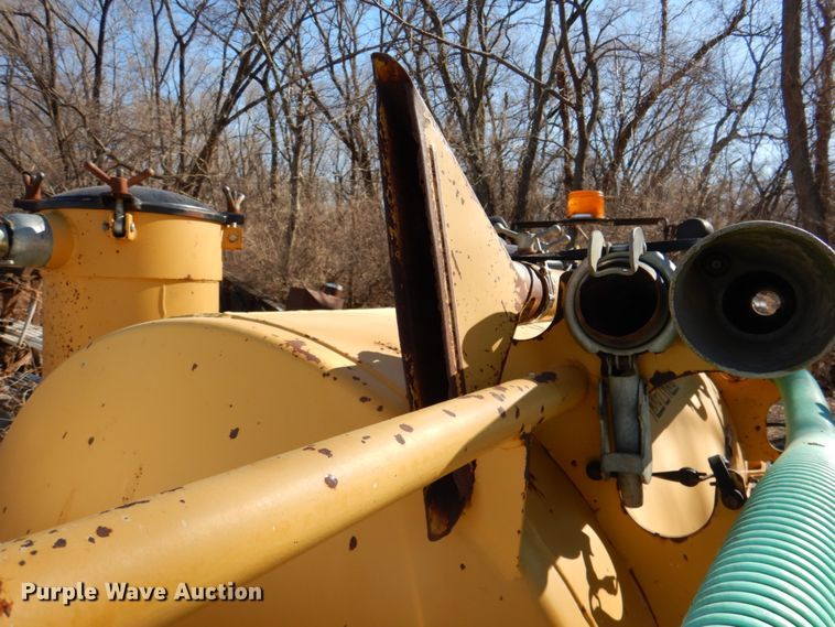 image for item DN1271 2005 Vermeer 550  vacuum excavator