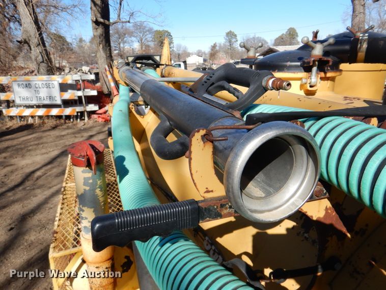 image for item DN1271 2005 Vermeer 550  vacuum excavator