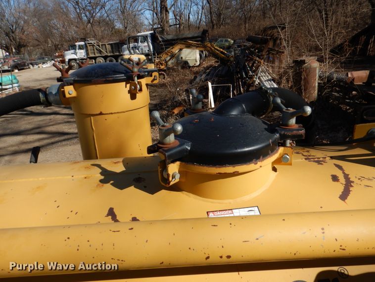 image for item DN1271 2005 Vermeer 550  vacuum excavator