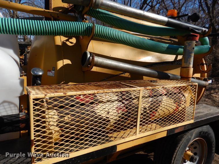 image for item DN1271 2005 Vermeer 550  vacuum excavator