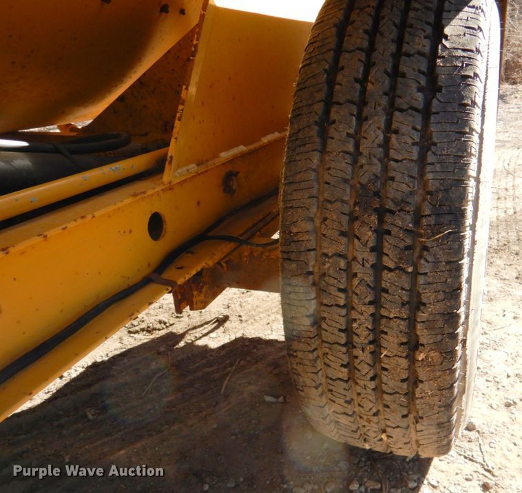 image for item DN1271 2005 Vermeer 550  vacuum excavator