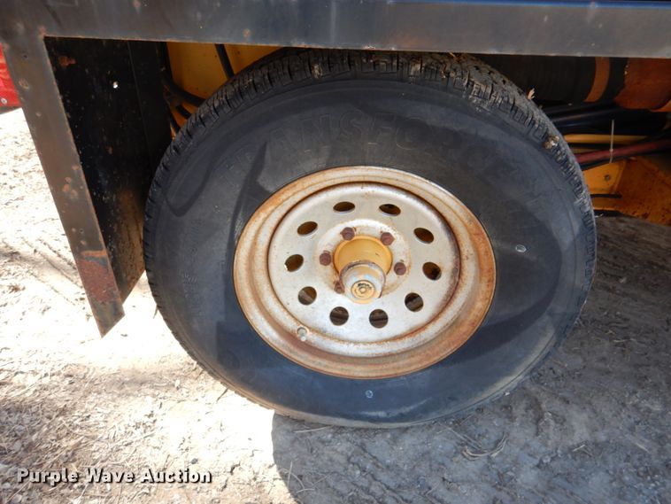 image for item DN1271 2005 Vermeer 550  vacuum excavator