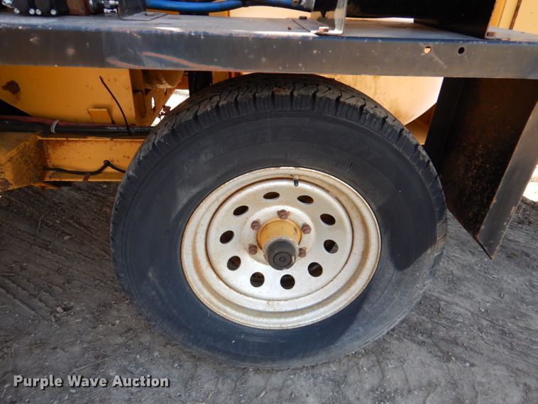 image for item DN1271 2005 Vermeer 550  vacuum excavator