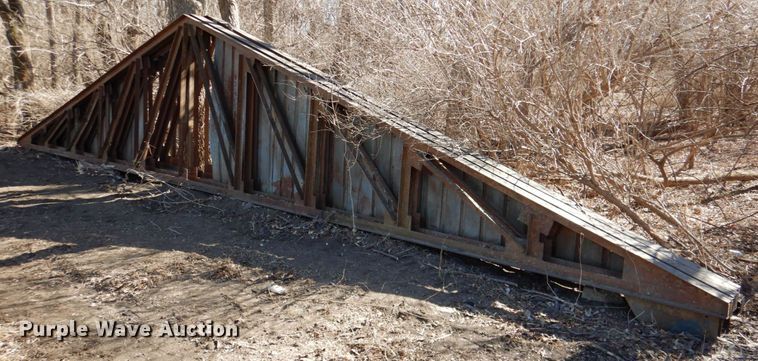 image for item DN1272 (5) steel trusses