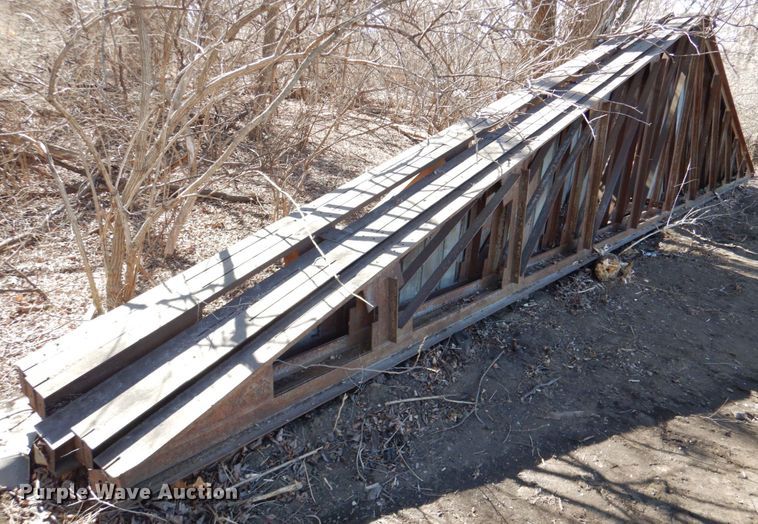 image for item DN1272 (5) steel trusses