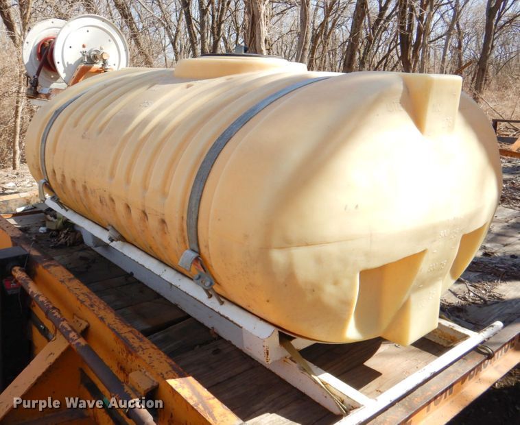 image for item DN1273 Tank with pump