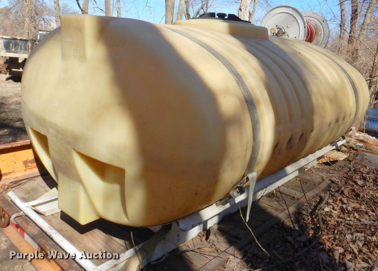 image for item DN1273 Tank with pump