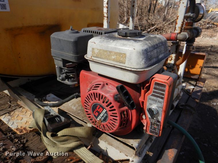 image for item DN1273 Tank with pump