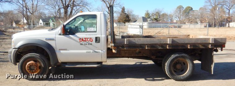 image for item DN1274 2007 Ford F450 Super Duty XL  flatbed truck