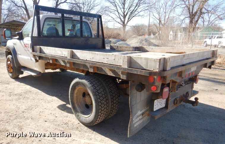 image for item DN1274 2007 Ford F450 Super Duty XL  flatbed truck
