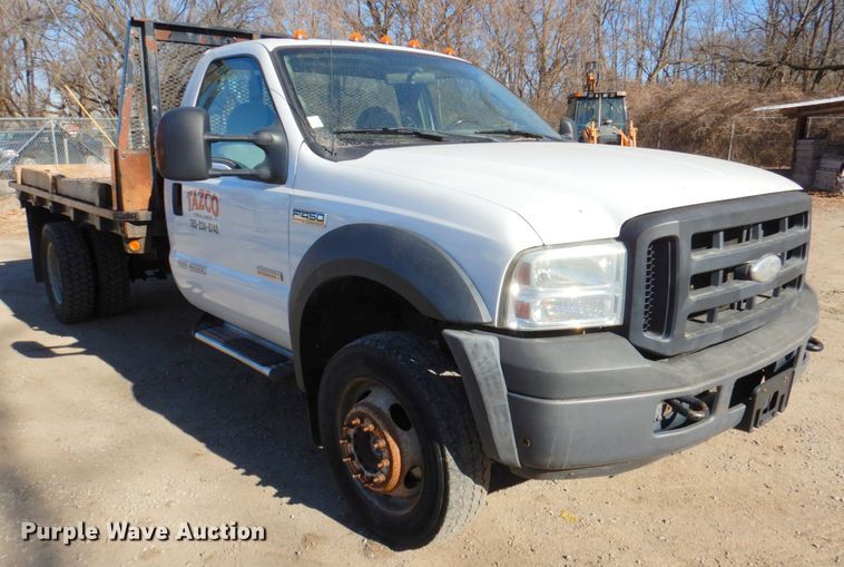 image for item DN1274 2007 Ford F450 Super Duty XL  flatbed truck