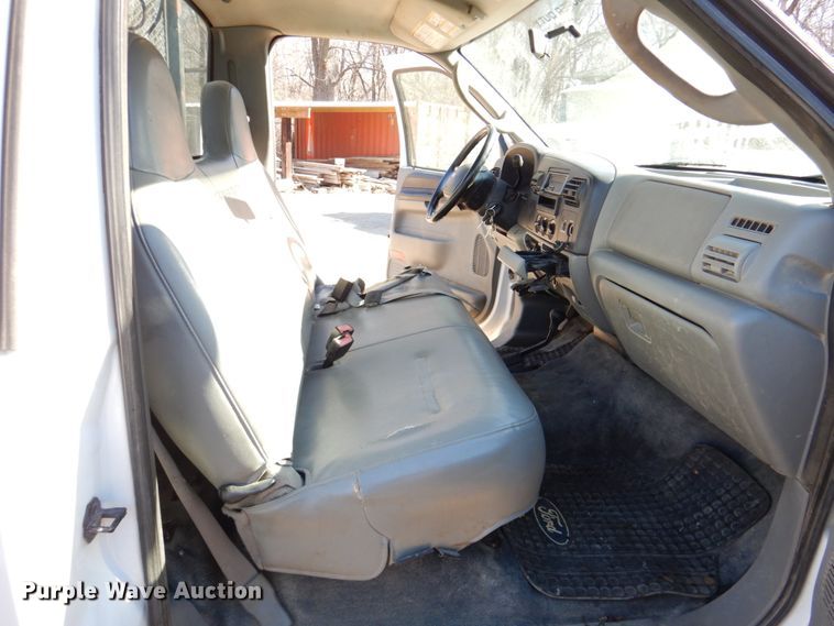 image for item DN1274 2007 Ford F450 Super Duty XL  flatbed truck