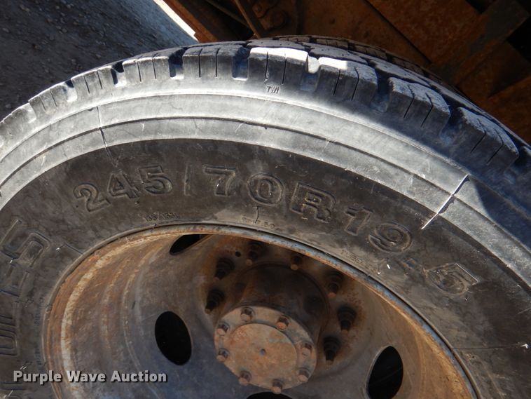 image for item DN1274 2007 Ford F450 Super Duty XL  flatbed truck