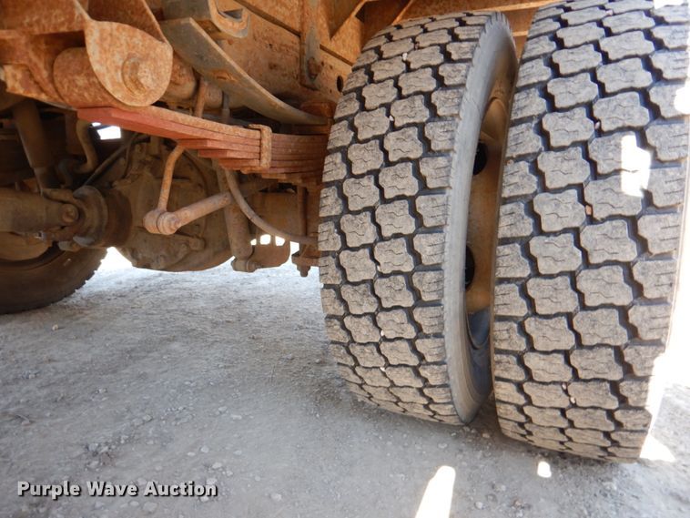 image for item DN1274 2007 Ford F450 Super Duty XL  flatbed truck