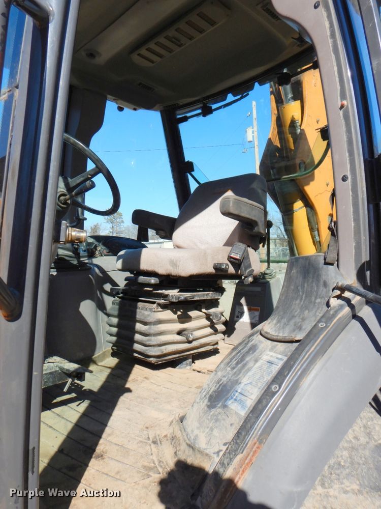 image for item DN1275 2003 Case 580 Super M  backhoe