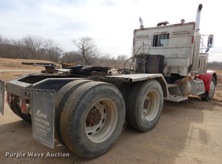 image for item DN1277 1998 Peterbilt 379  semi truck