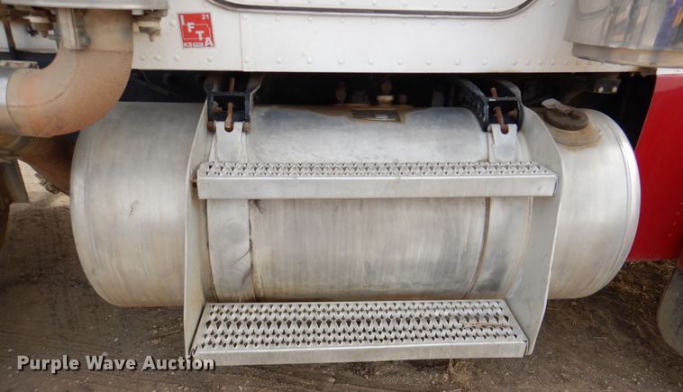 image for item DN1277 1998 Peterbilt 379  semi truck