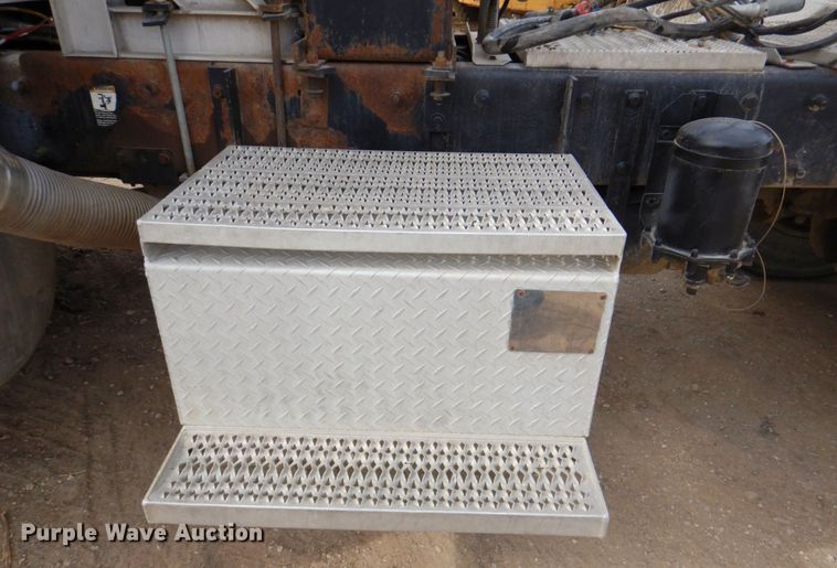 image for item DN1277 1998 Peterbilt 379  semi truck