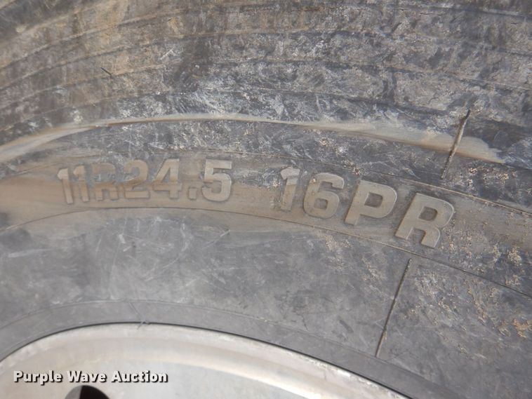 image for item DN1277 1998 Peterbilt 379  semi truck