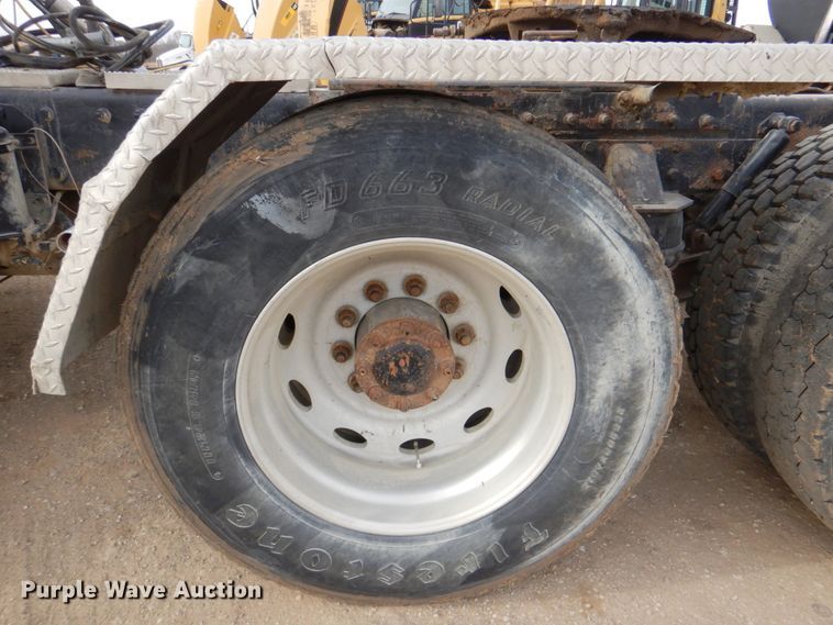 image for item DN1277 1998 Peterbilt 379  semi truck