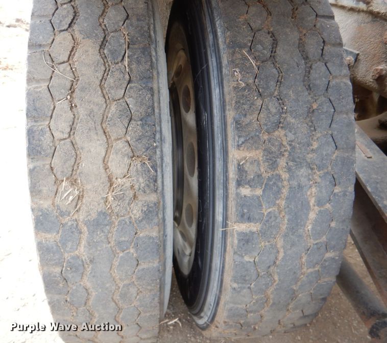 image for item DN1277 1998 Peterbilt 379  semi truck