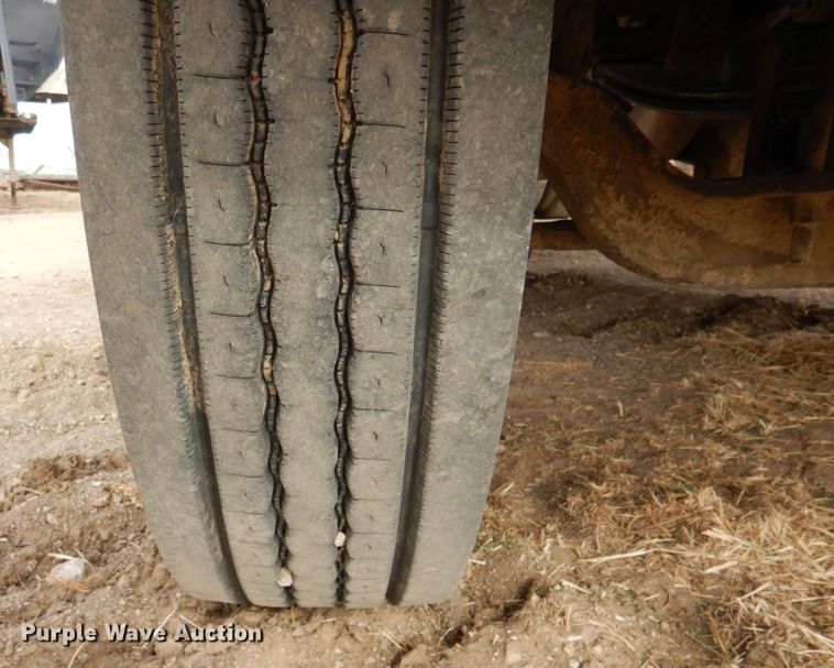 image for item DN1277 1998 Peterbilt 379  semi truck