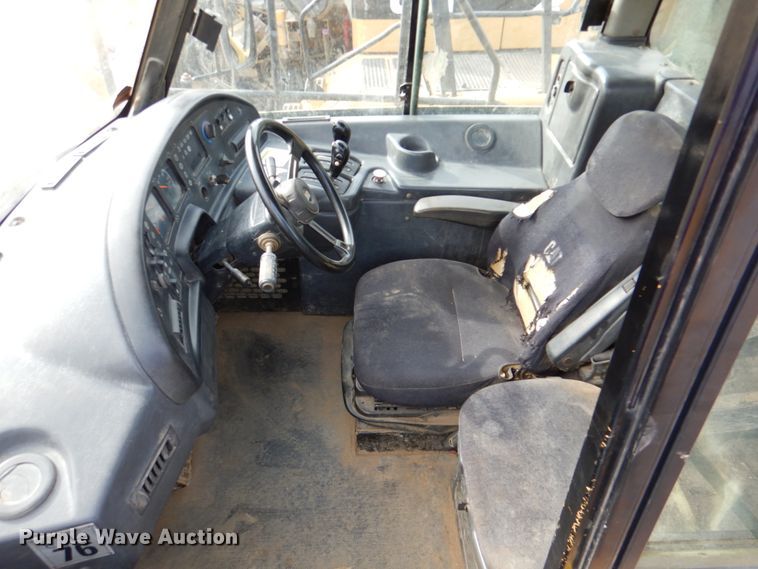 image for item DN1280 2004 Caterpillar 730  haul truck