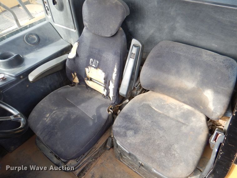 image for item DN1280 2004 Caterpillar 730  haul truck