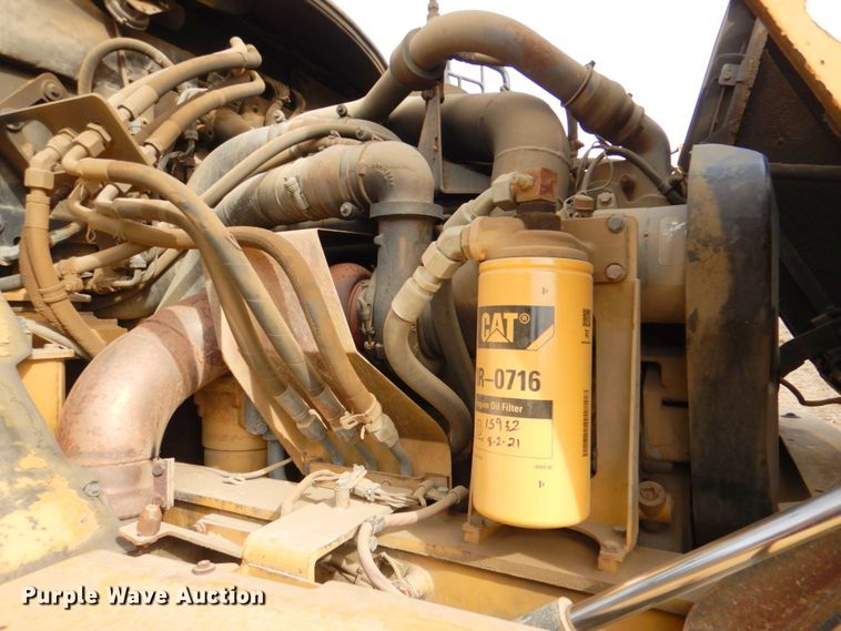 image for item DN1280 2004 Caterpillar 730  haul truck