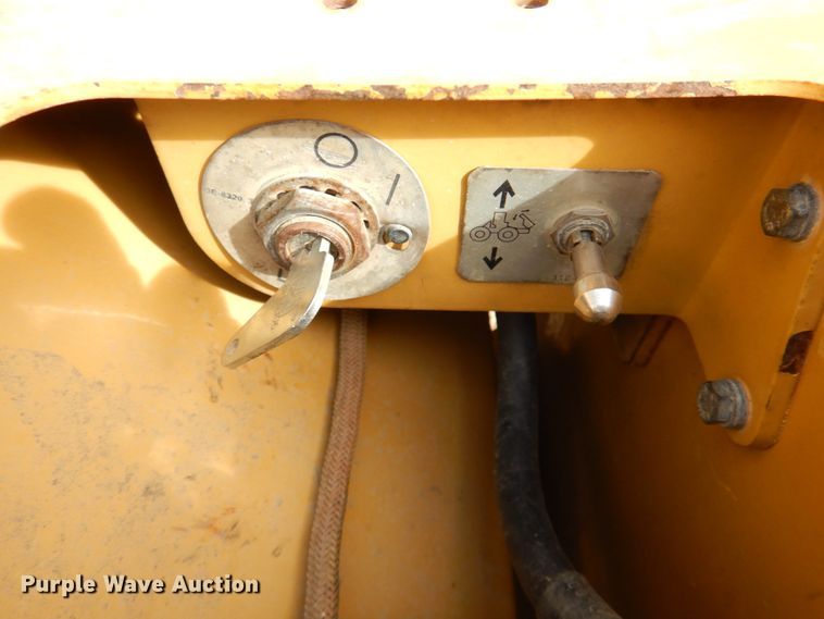 image for item DN1280 2004 Caterpillar 730  haul truck